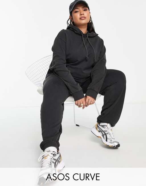ASOS DESIGN Curve - Trainingspak met hoodie en joggingbroek in antraciet met wassing 