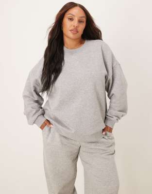ASOS DESIGN Curve - Ultimate - Oversize-Sweatshirt in Grau meliert mit weicher Innenseite