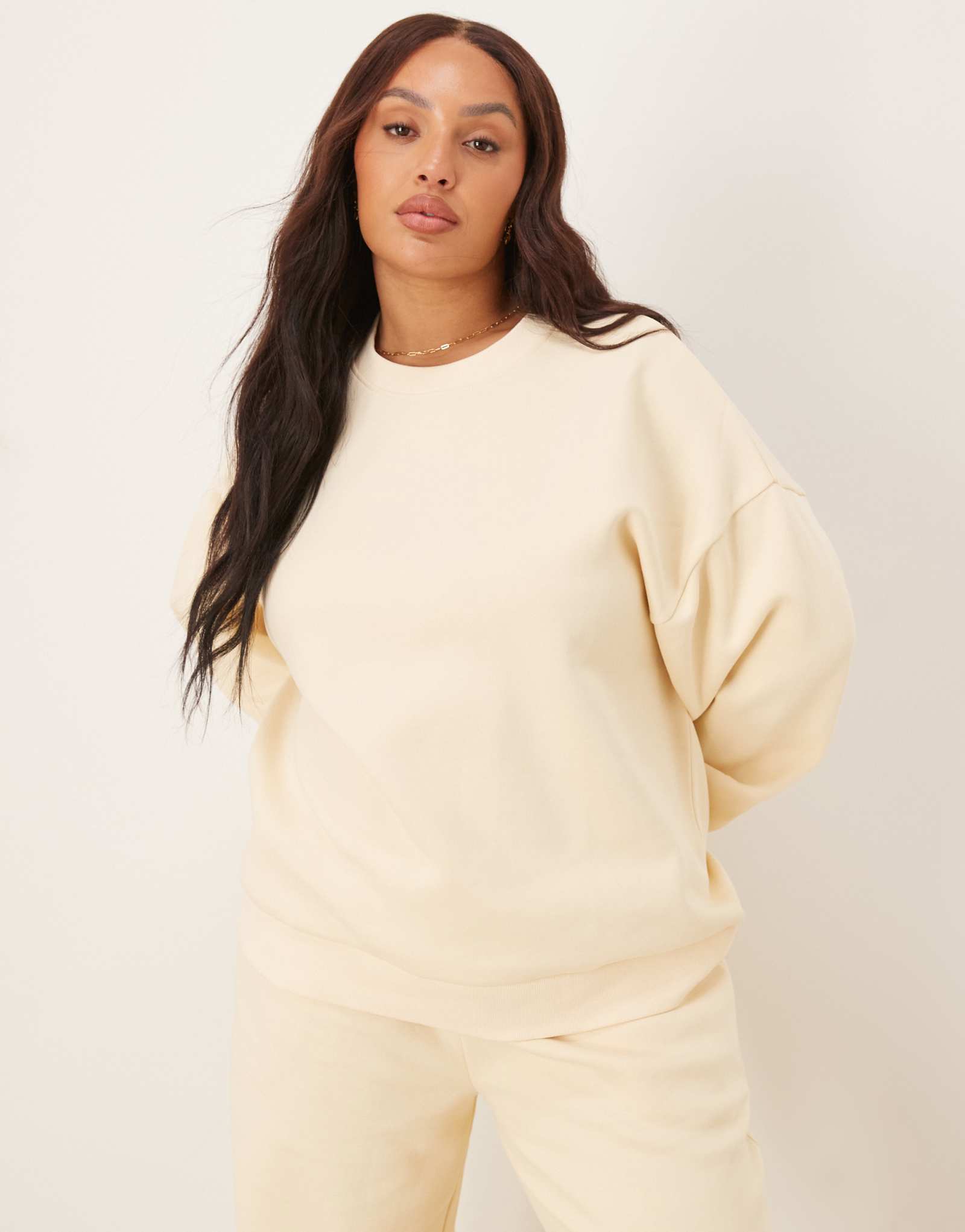 СТИЛЬНАЯ толстовка ASOS DESIGN Curve ultimate оверсайз с откидной спинкой в молочном цвете