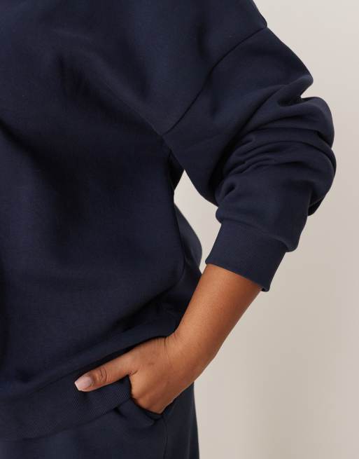 ASOS DESIGN Curve ultimate oversized brushback sweatshirt in navy, 4 of 4