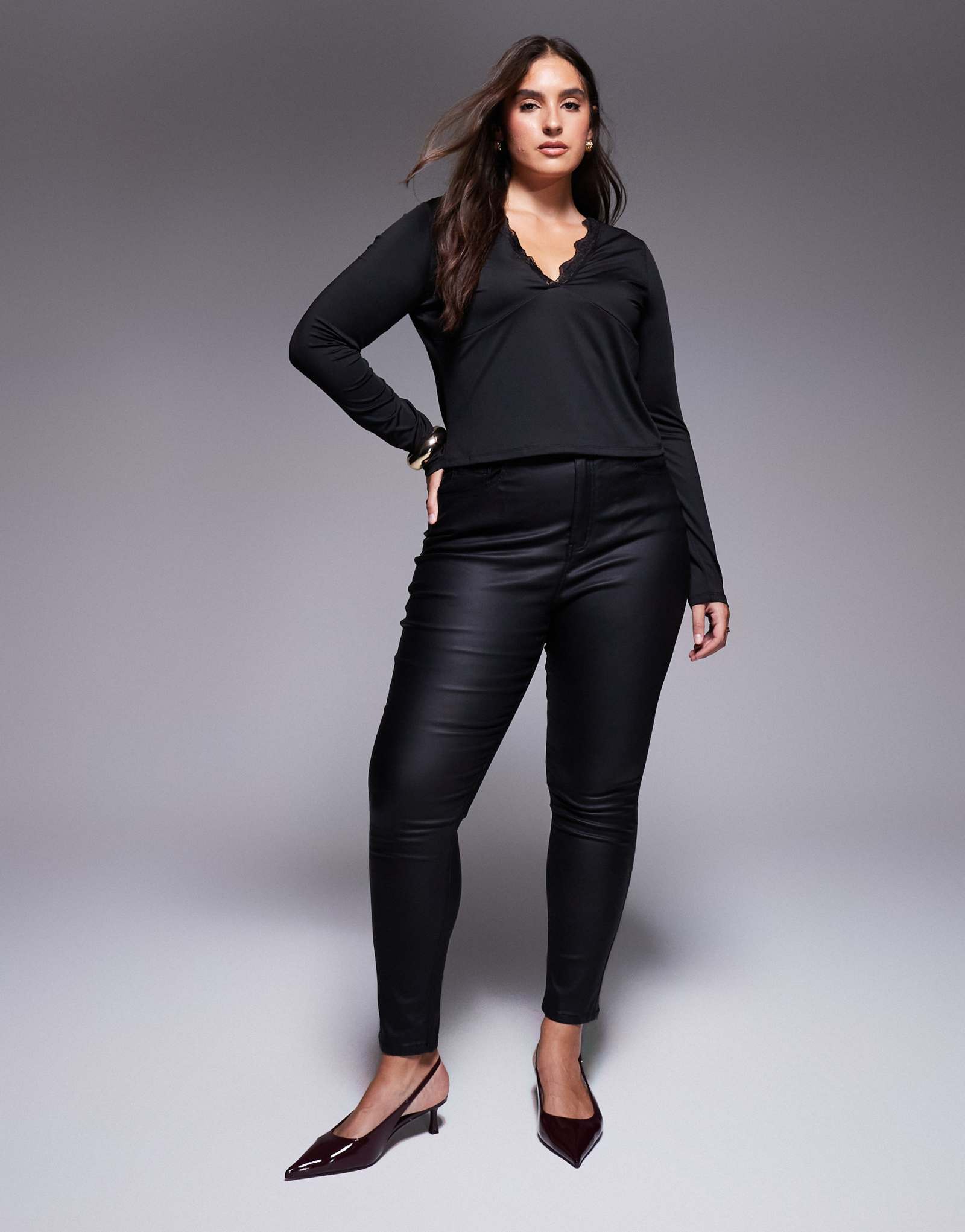 Зауженные джинсы ASOS DESIGN Curve ultimate черного цвета с покрытием