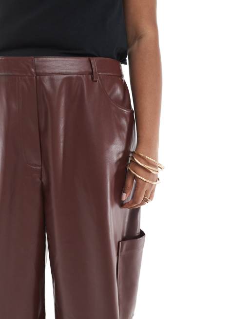 ASOS DESIGN Curve utility barrel in faux leather in chestnut, 5 of 5