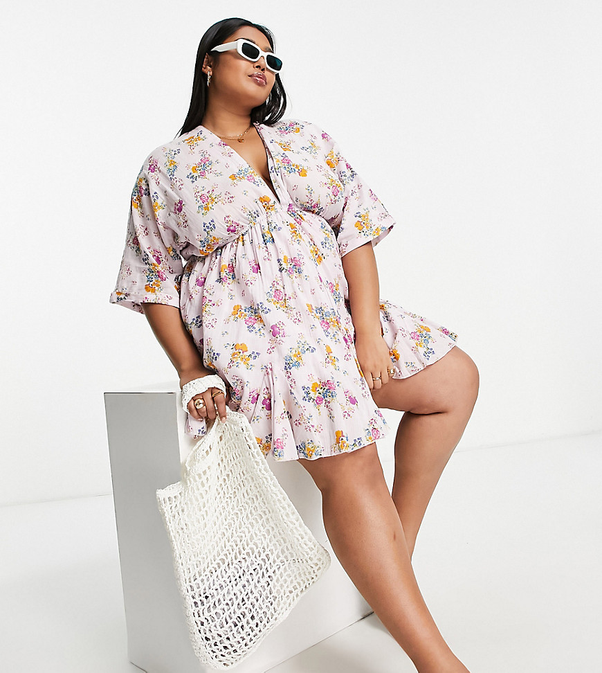 Plus-size dress by ASOS DESIGN Love at first scroll Ditsy floral print V-neck Tie-keyhole back Regular fit
