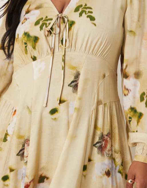 ASOS DESIGN Curve V-neck long sleeve midi dress with tie front detail in cream  floral print | ASOS