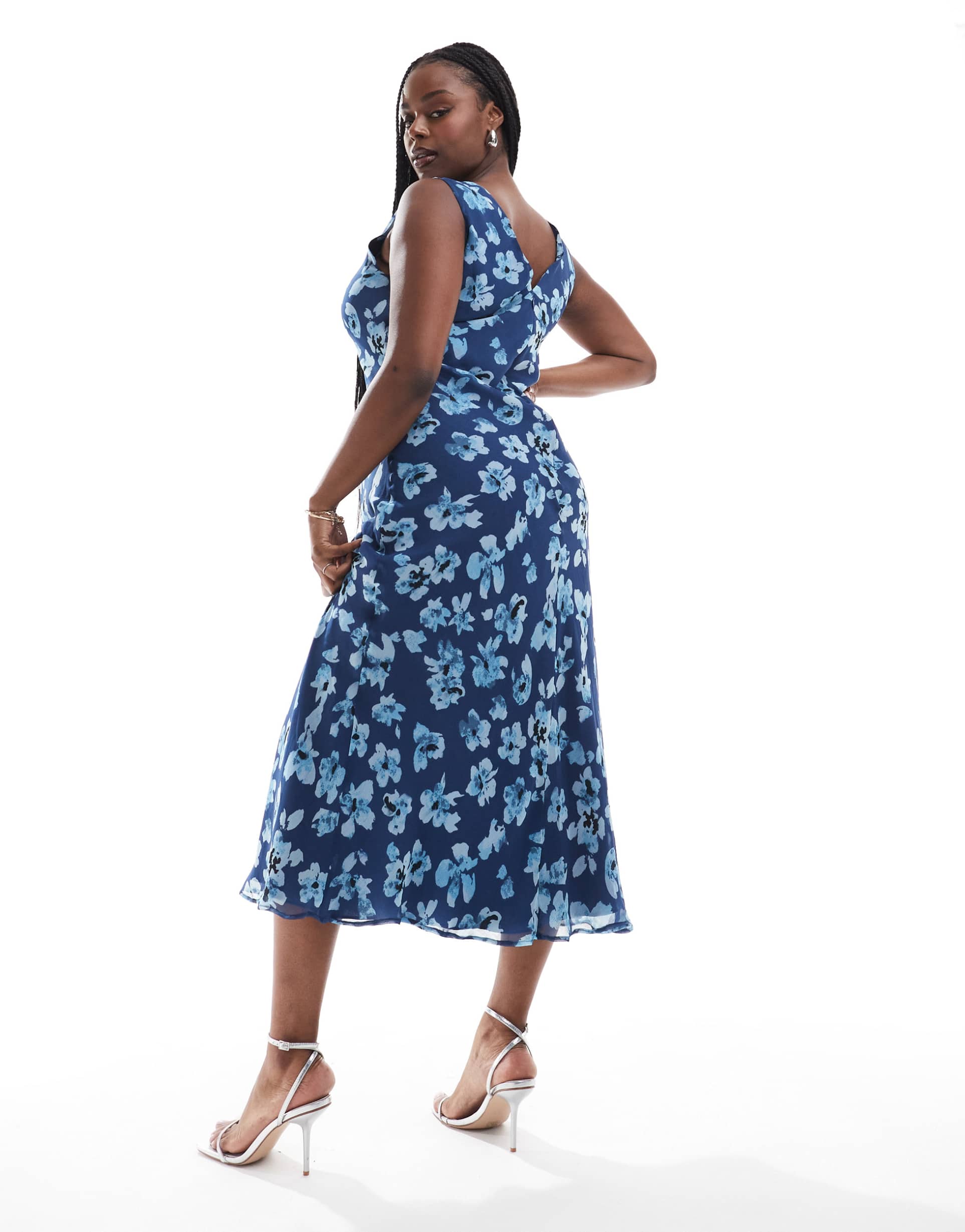asos design curve v neck midi dress with ruched bust detail in blue floral