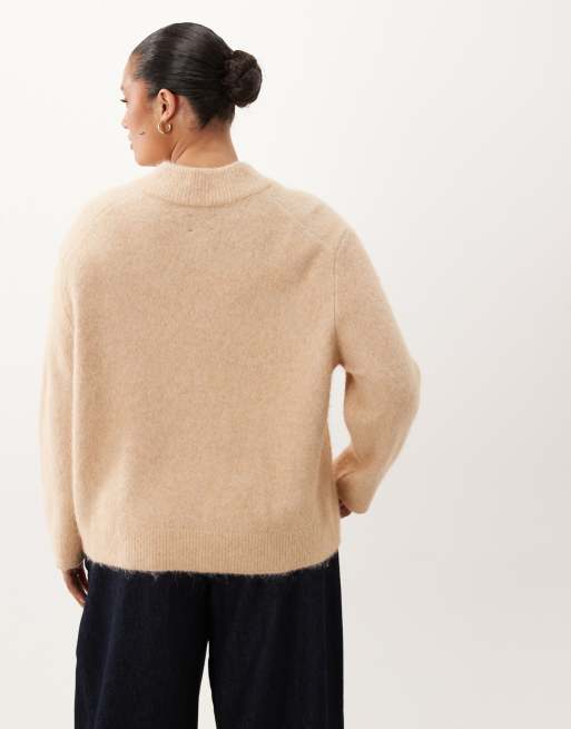 ASOS DESIGN Curve v neck relaxed jumper in oatmeal, 3 of 4