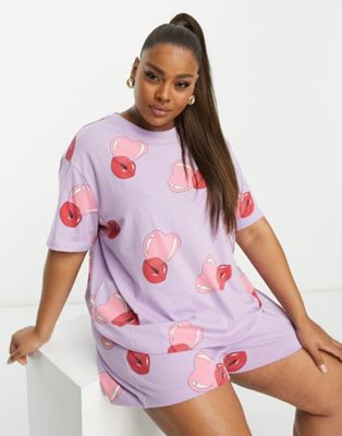 ASOS DESIGN Curve bubblegum lips oversized tee & short pyjama set in lilac