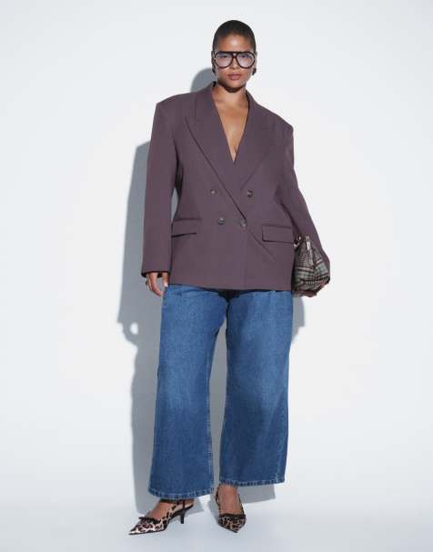 ASOS DESIGN Curve - vaquero con pliegues delanteros y corte horseshoe en azul medio auténtico - view 1