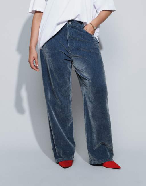 ASOS DESIGN Curve vaquero holgado de pernera ancha en terciopelo, 2 de 5