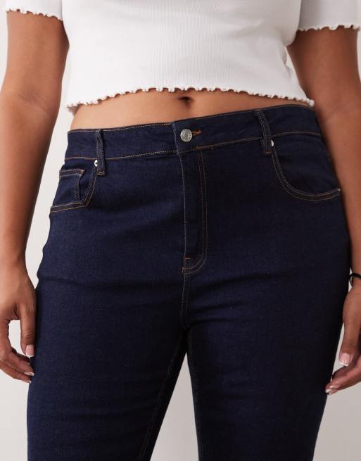 ASOS DESIGN Curve - vaquero slim de corte lápiz con tacón en lavado oscuro, 5 de 5