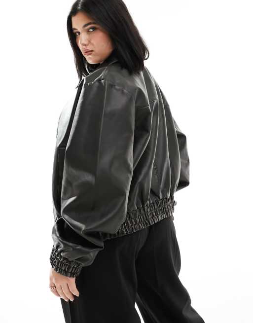 ASOS DESIGN Curve - Vasket sort jakke med kravedetalje i imiteret læder, 4 af 4