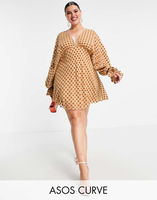 ASOS DESIGN Curve velvet flocked spot mini with blouson sleeve and elasticated cuff