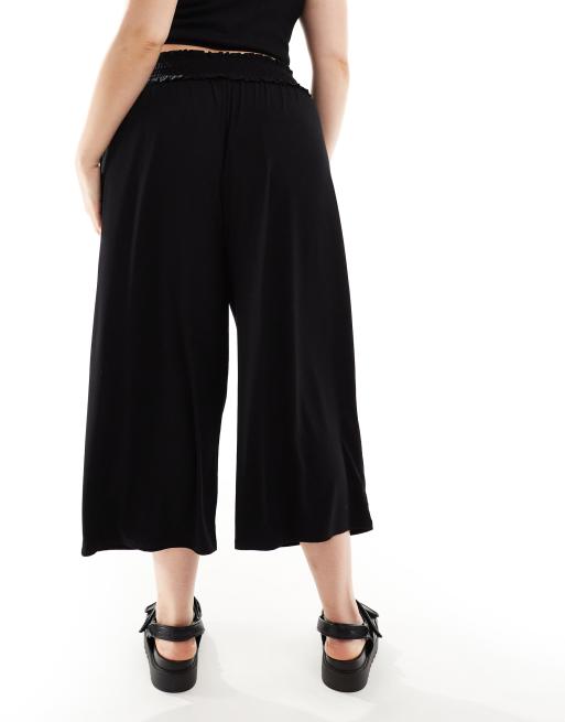 ASOS DESIGN Curve – Verkürzter Hosenrock in Schwarz mit gesmoktem Bund, 5 von 5