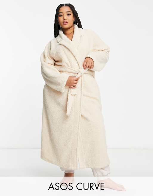 ASOS DESIGN Curve - Vestaglia lunga in pile borg tonalità neutra