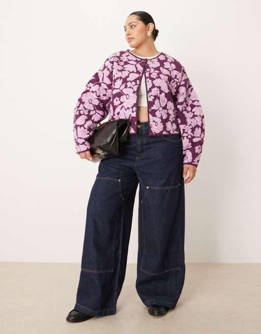 ASOS DESIGN Curve - Veste matelassée avec imprimé fleuri sur l'ensemble - Prune, 3 de 4