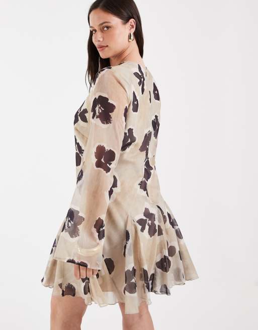 ASOS DESIGN Curve - Vestido corto marrón de manga larga con estampado floral, 3 de 4