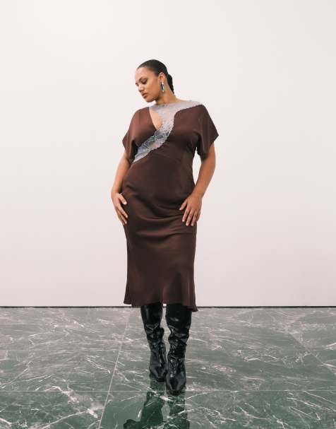 ASOS DESIGN Curve - vestido midi de satén al bies en ciruela con aplique de encaje y manga integrada - view 1