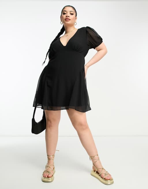 ASOS DESIGN Curve - Vestito corto a maniche corte in chiffon nero con scollo a V, 3 di 4