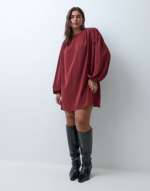 ASOS DESIGN Curve vestito corto girocollo con maniche voluminose bordeaux, 4 di 5