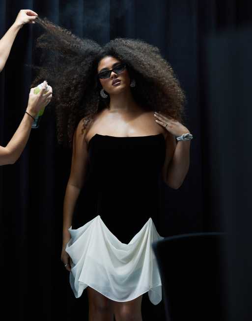 ASOS DESIGN Curve - Vestito corto strutturato in velluto nero con gonna drappeggiata in chiffon a contrasto