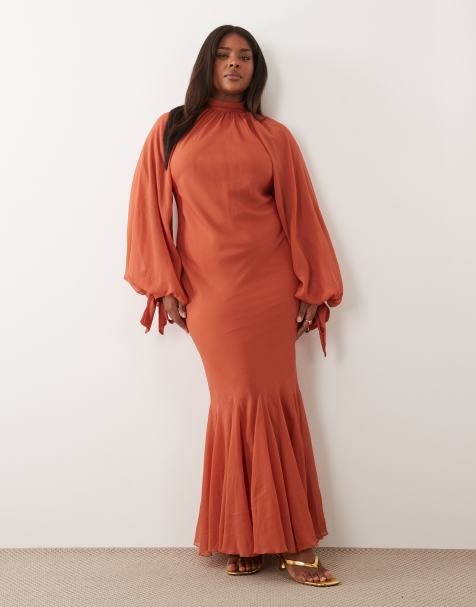 ASOS DESIGN Curve - Vestito lungo accollato color ruggine con fondo godet - view 1