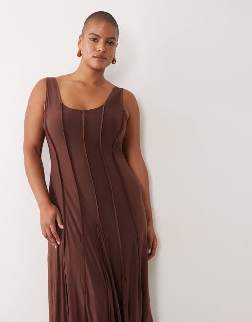 ASOS DESIGN Curve vestito lungo aderente con scollo rotondo e cuciture a vista, marrone, 2 di 4