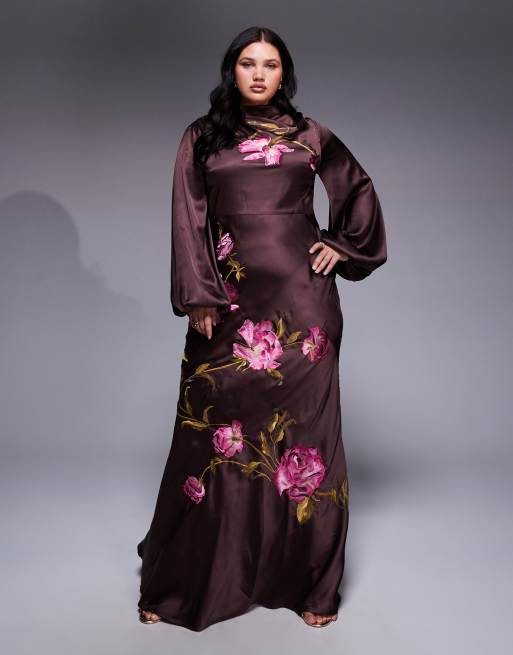 ASOS DESIGN Curve - Vestito lungo color cioccolato con scollo ad anello, ricami floreali, taglio sbieco e maniche a campana