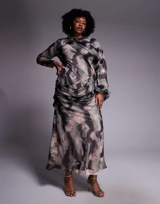 ASOS DESIGN Curve - Vestito lungo drappeggiato color senape a fiori con maniche a campana