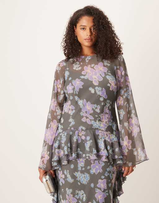 ASOS DESIGN Curve - Vestito lungo in chiffon blu a fiori con maniche lunghe e bordi con volant, 2 di 4