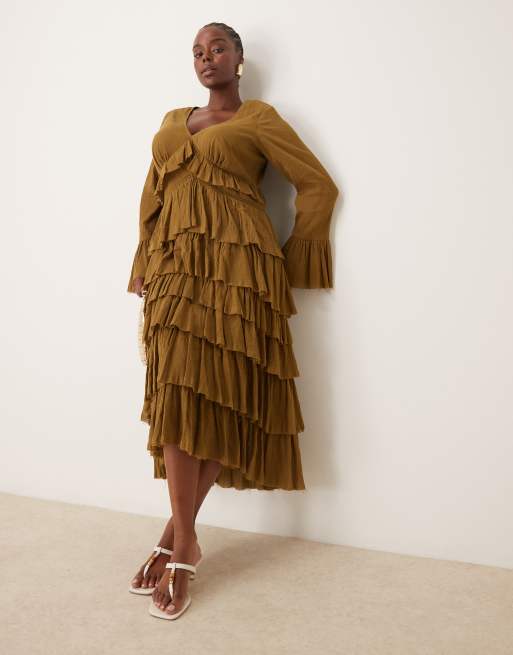 ASOS DESIGN Curve - Vestito lungo verde oliva con scollo a V, gonna a balze e dettaglio in pizzo