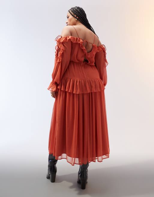 ASOS DESIGN Curve - Vestito midi color ruggine con spalle scoperte e volant, 3 di 4