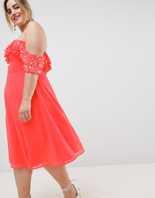 ASOS DESIGN Curve - Vestito midi con scollo alla Bardot e top con volant decorati, 4 di 4