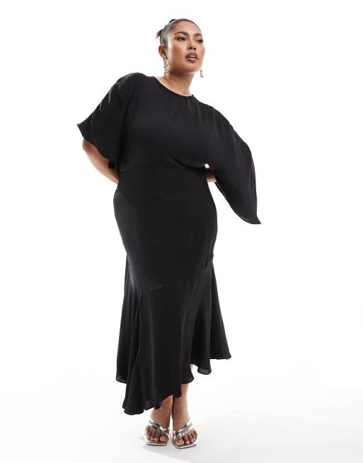 ASOS DESIGN Curve - Vestito midi in raso nero con maniche con volant e fondo asimmetrico