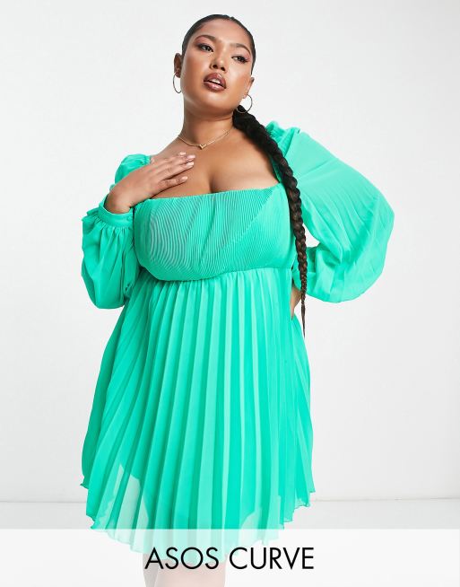 ASOS DESIGN Curve - Vestito skater corto a pieghe verde smeraldo con scollo quadrato 