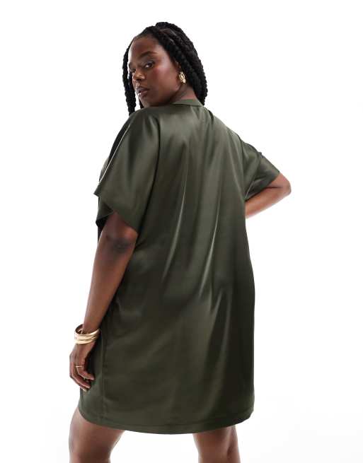ASOS DESIGN Curve - Vestito T-shirt corto oversize in raso kaki, 3 di 4