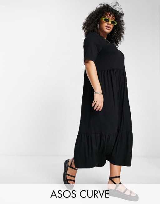 ASOS DESIGN Curve - Vestito T-Shirt midi stile grembiule a balze nero