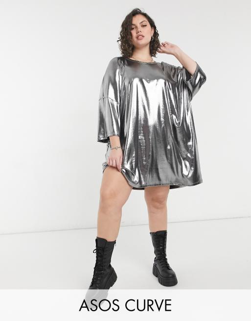 ASOS DESIGN Curve - Vestito T-shirt oversize argento metallico