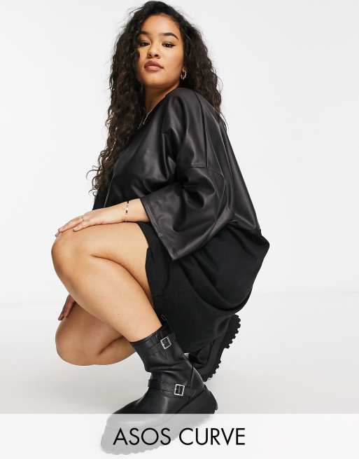 ASOS DESIGN Curve - Vestito t-shirt oversize nero parzialmente in ecopelle PU