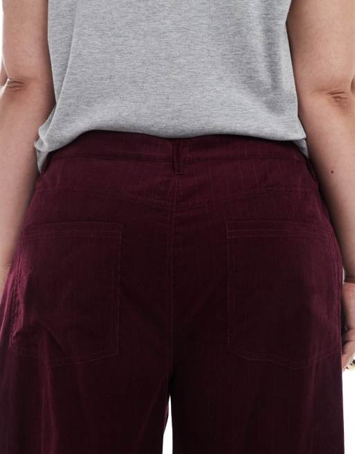 ASOS DESIGN Curve – Vinröda, kritstrecksrandiga manchesterbyxor med vida ben, 4 av 5
