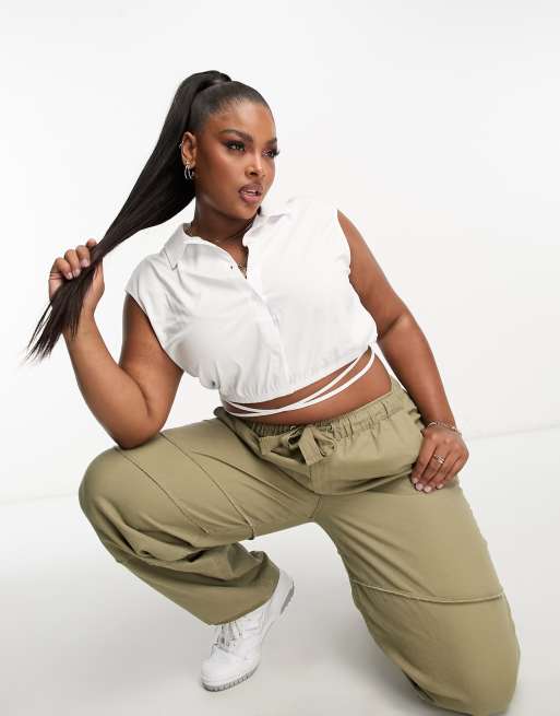 ASOS DESIGN Curve – Vit kort skjorta med knytning i midjan, 3 av 4