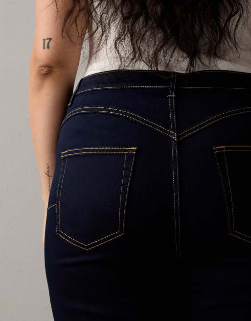 ASOS DESIGN Curve - Vormende flared jeans met super stretch en donkere spoeling, 3 van 7