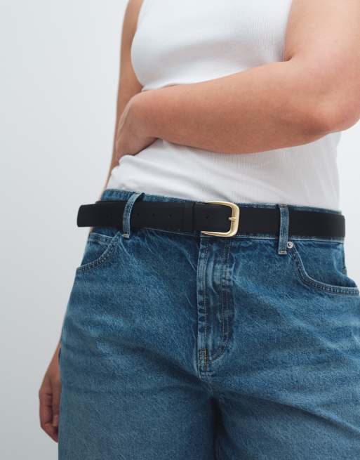 ASOS DESIGN CURVE waist and hip belt in black with antique gold buckle, 2 of 7