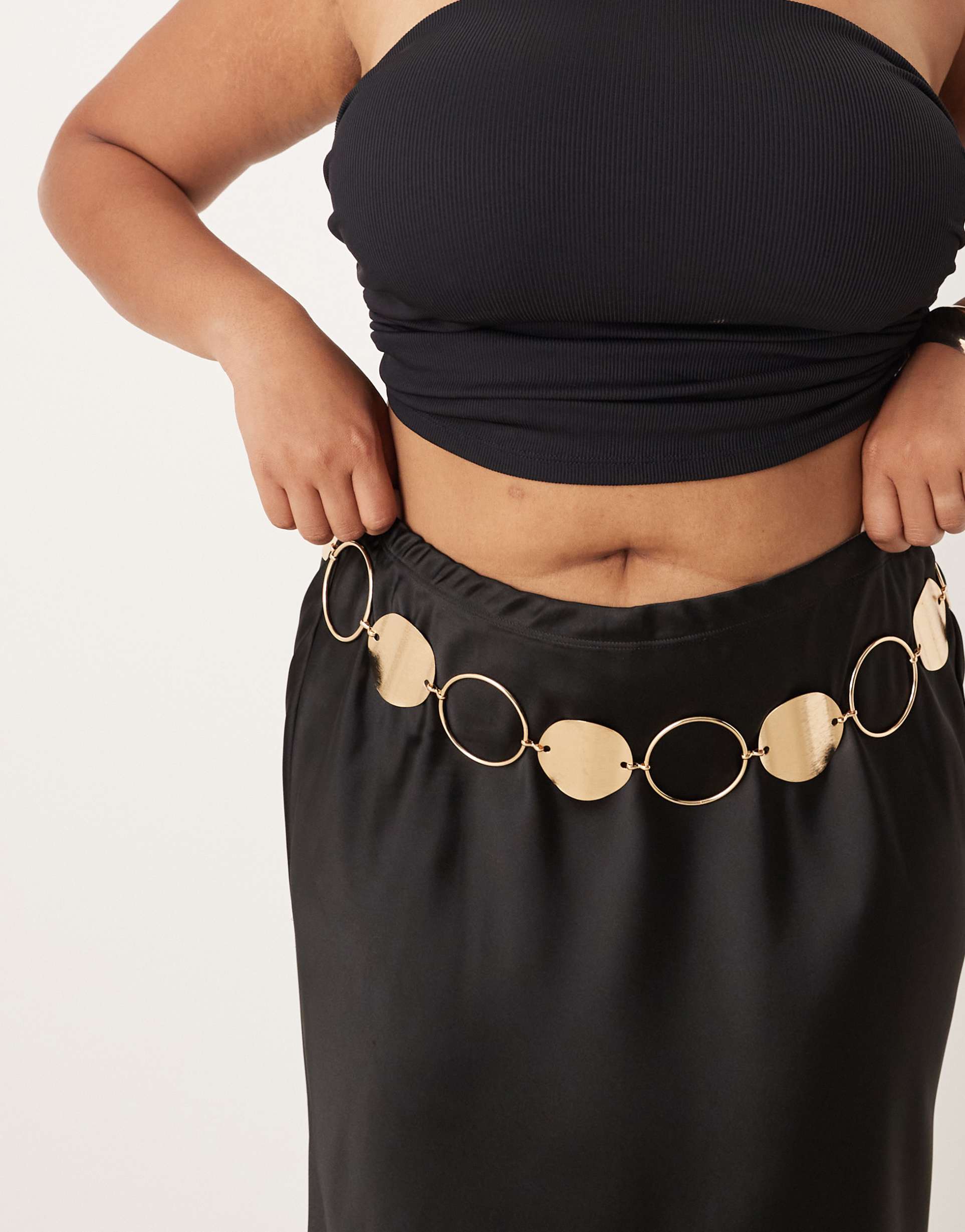 asos design curve waist and hip circle chain belt in gold tone