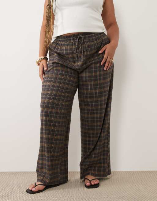 ASOS DESIGN Curve washed pants in brown check, 2 of 5