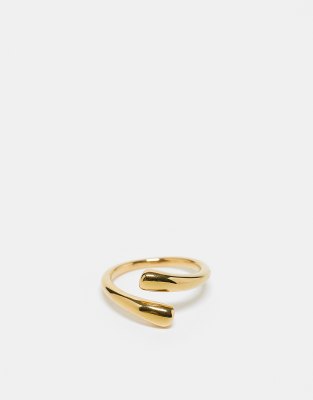 ASOS DESIGN Curve - Wasserfester Edelstahlring in Goldoptik mit Wickeldesign-Goldfarben