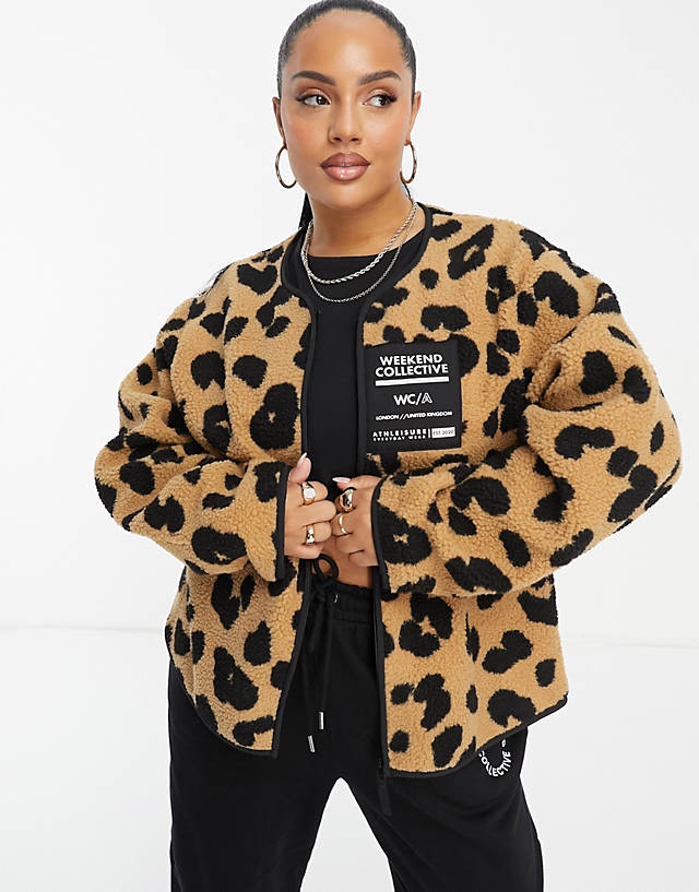ASOS WEEKEND COLLECTIVE - ASOS DESIGN Curve Weekend Collective collarless fleece in leopard print with woven label