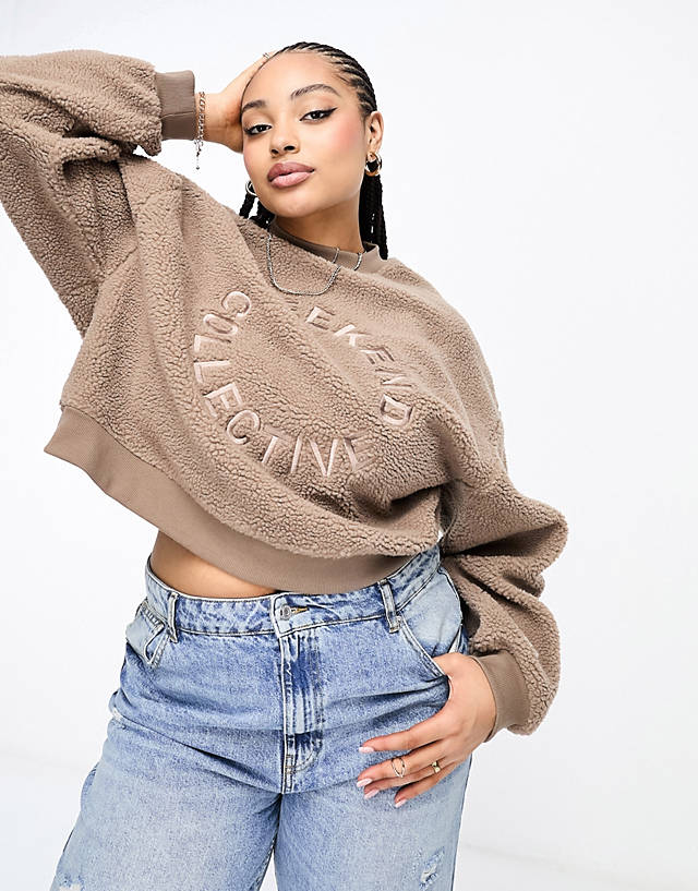 ASOS WEEKEND COLLECTIVE - ASOS DESIGN Curve Weekend Collective oversized borg sweatshirt with embroidered logo in taupe