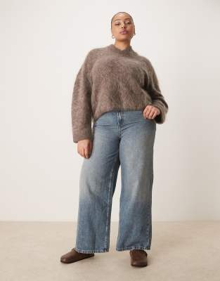 ASOS DESIGN Curve - Weit geschnittene Jeans in Vintage-Waschung mit hohem Bund und Zuglasche-Blau