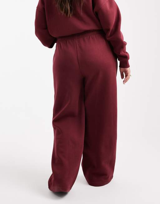 ASOS DESIGN Curve – Weit geschnittene Jogginghose in Burgunderrot mit weicher Innenseite, 5 von 5