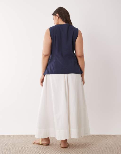 ASOS DESIGN Curve – Westen-Maxikleid in Marineblau und Weiß mit Leinenoptik und Popeline-Rock, 3 von 4